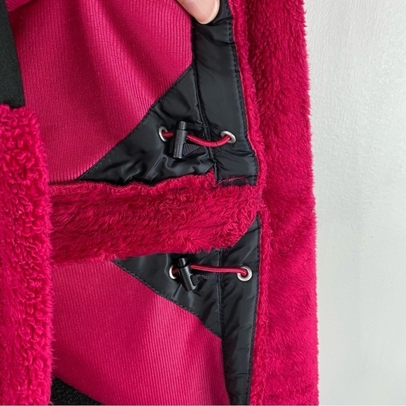 The North Face Women's‎ Fuzzy Fur Full Zip Up Winter Coat Jacket Pink Size Small - Picture 7 of 7
